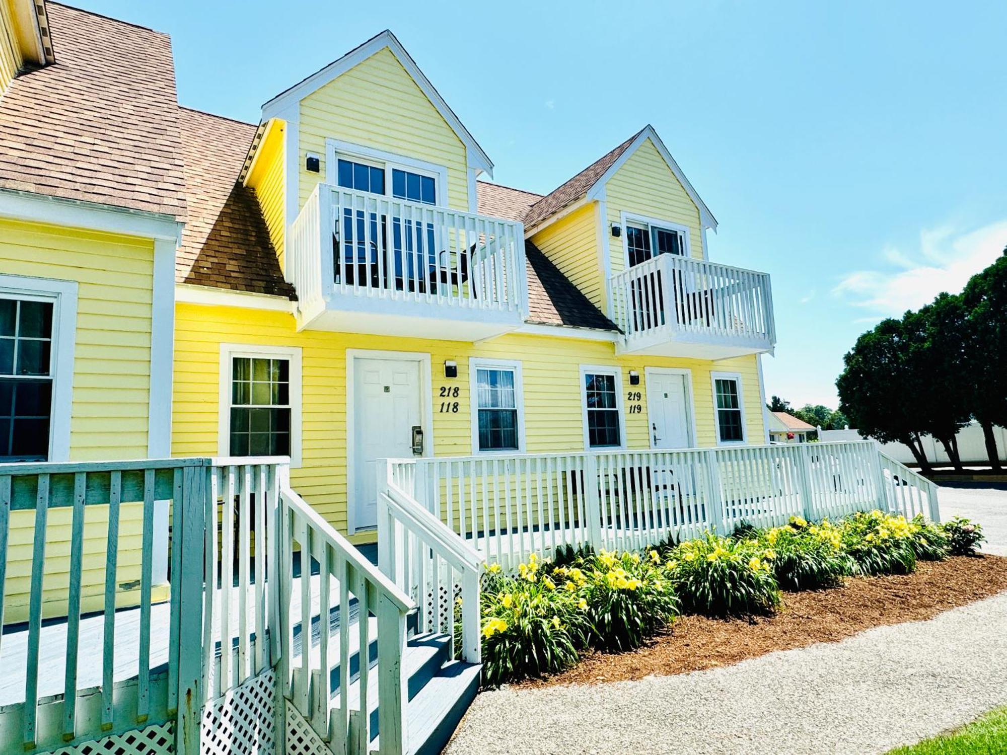 Blue Spruce Plymouth Exterior foto